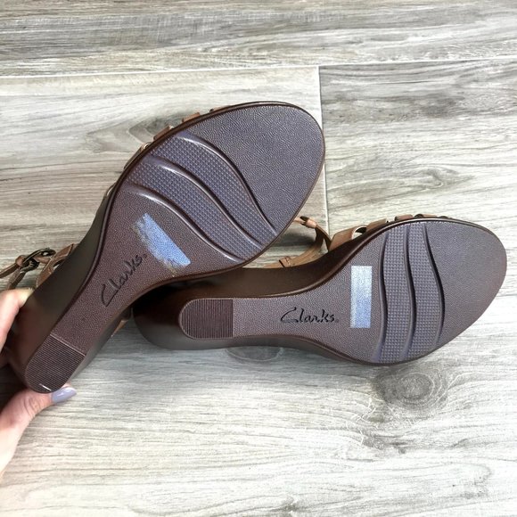 NWT Clarks Holly Pearl Beige Wedge Sandals 07.5M - Picture 8 of 9